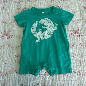 Tea collection green lizard romper size 3-6 months